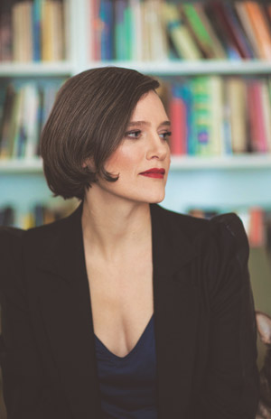 Heather O'Neill, portrait.